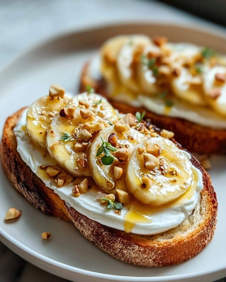 Irresistibly Easy Apple and Goat Cheese Crostini with Walnuts and Thyme Recipe